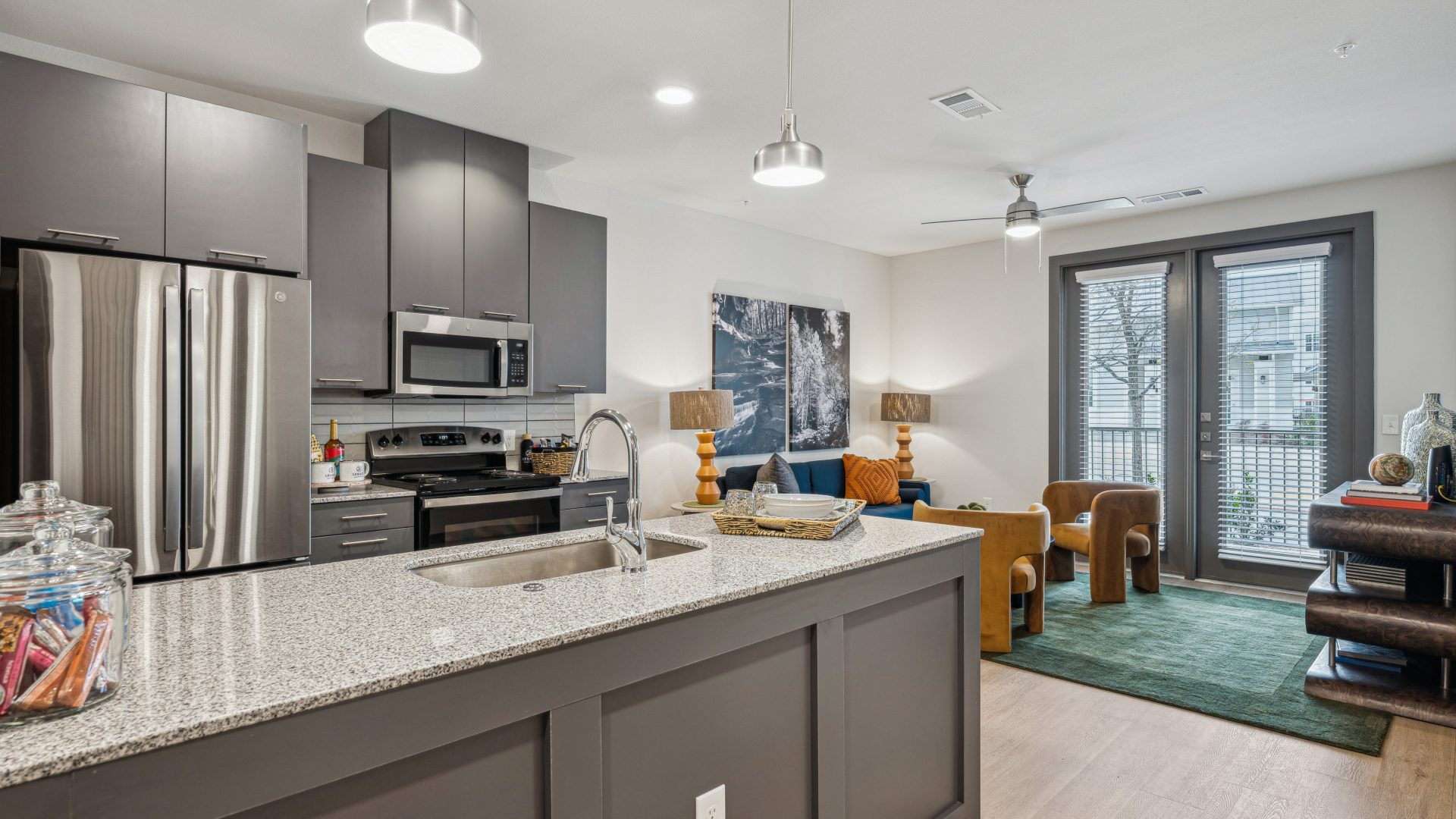 Stainless Steel Appliances Legacy at Vermamendi Apartments